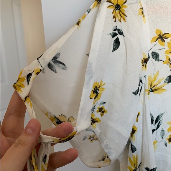 Torrid Floral Blouse - Picture 3 of 5